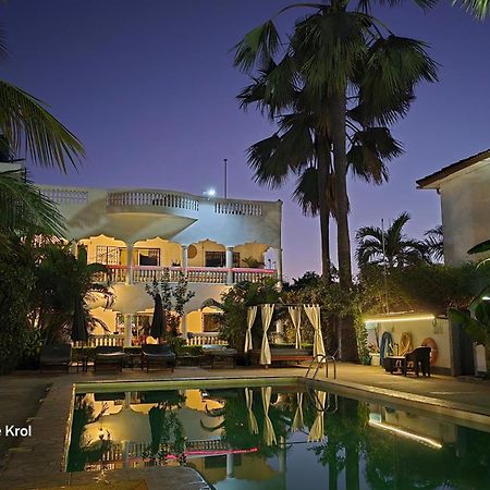 Dulaa Deema Residence Brufut Heights Tranquil Exteriér fotografie