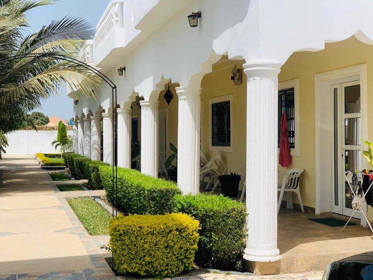 Dulaa Deema Residence Brufut Heights Tranquil Exteriér fotografie
