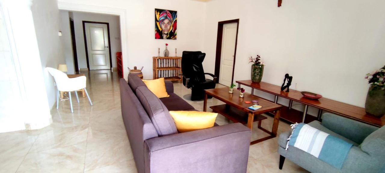 Dulaa Deema Residence Brufut Heights Tranquil Exteriér fotografie