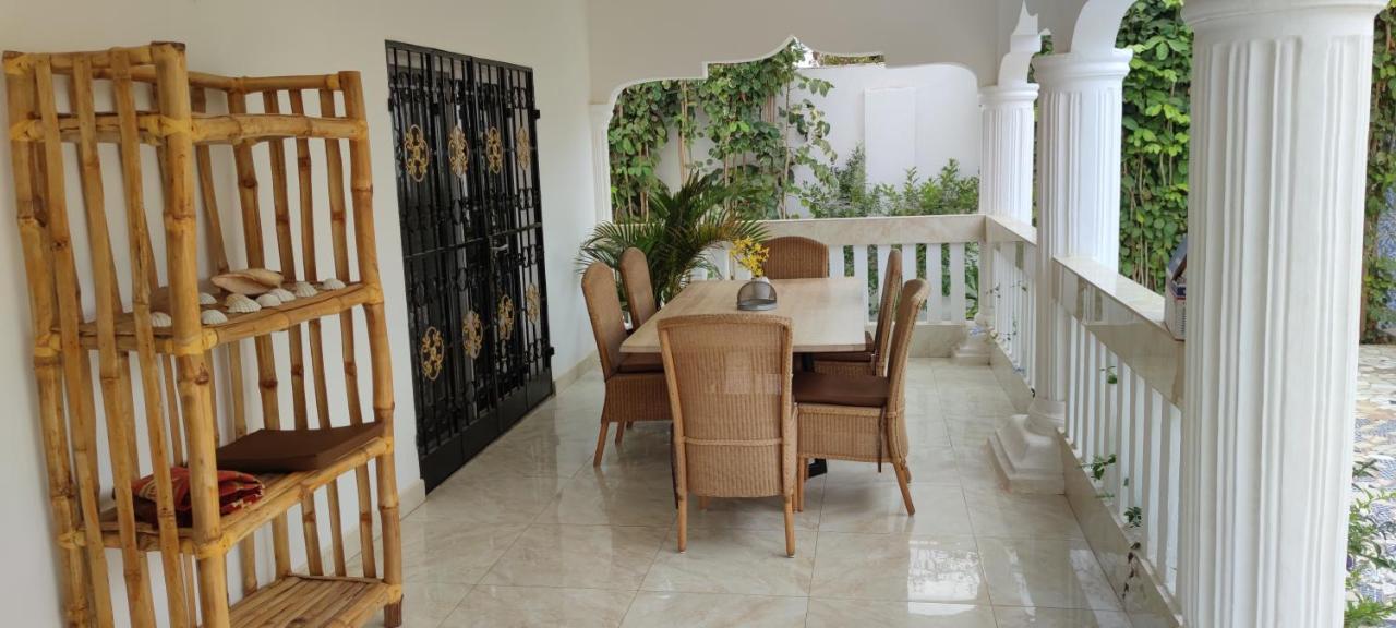 Dulaa Deema Residence Brufut Heights Tranquil Exteriér fotografie