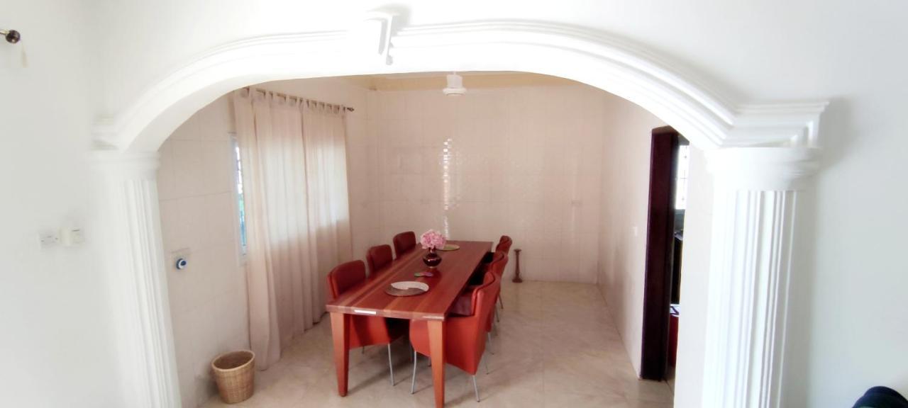 Dulaa Deema Residence Brufut Heights Tranquil Exteriér fotografie