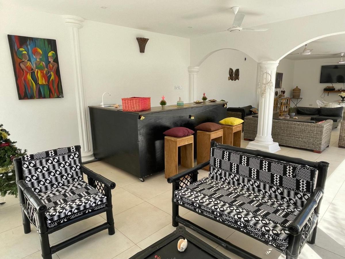 Dulaa Deema Residence Brufut Heights Tranquil Exteriér fotografie